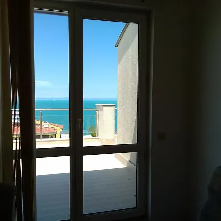 Apolon - Penthouse Apartament